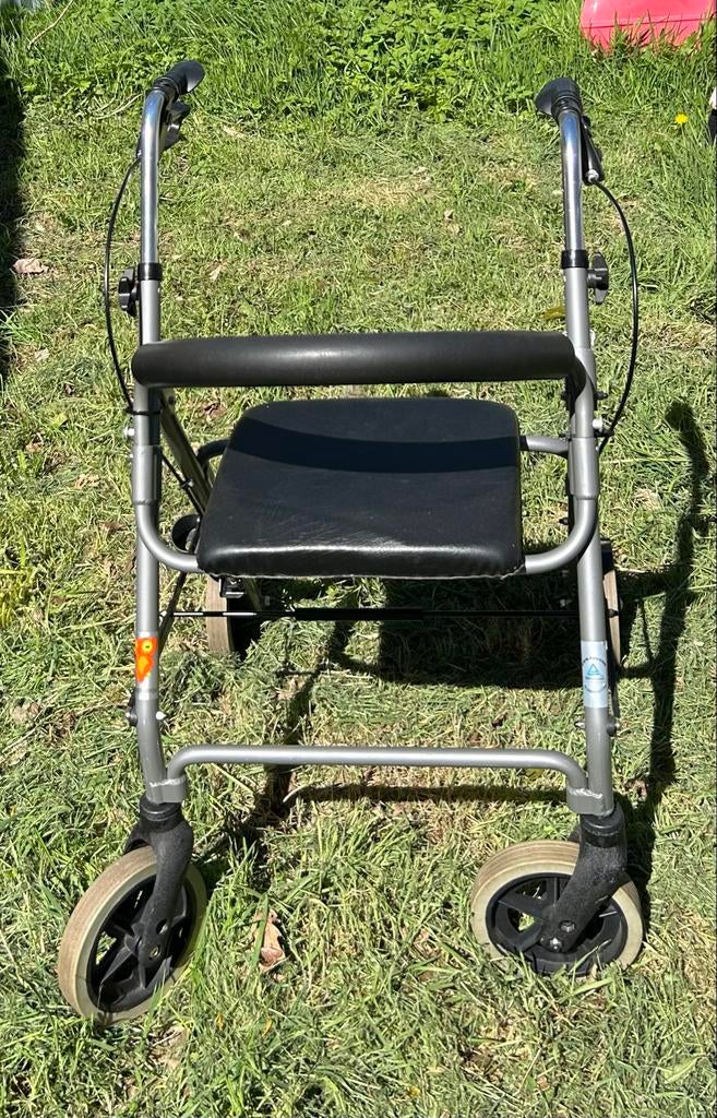 Goede stevige rollator, Ophalen, Opvouwbaar, Zo goed als nieuw