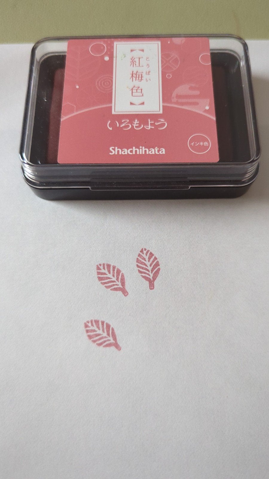 Shachihata grote inktpad rose, Hobby en Vrije tijd, Stempelen, Ophalen of Verzenden, Zo goed als nieuw, Clearstamp