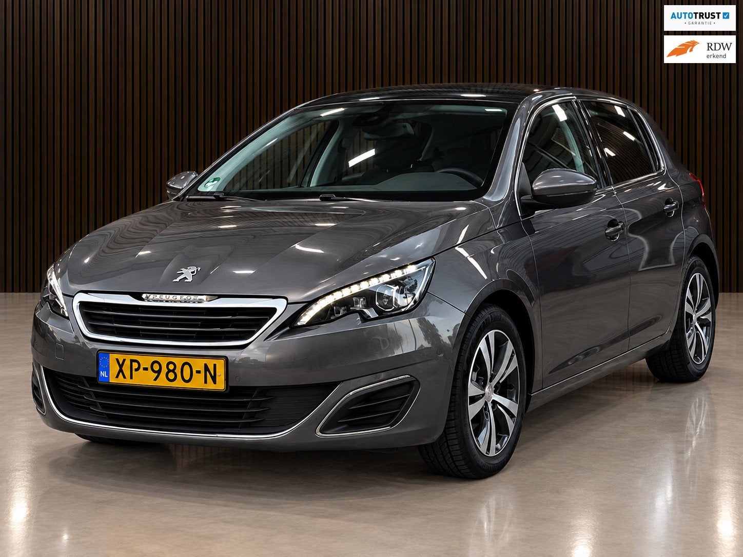 Peugeot 308 1.2 PureTech Allure AUTOMAAT CAMERA/MASSAGE/DODE