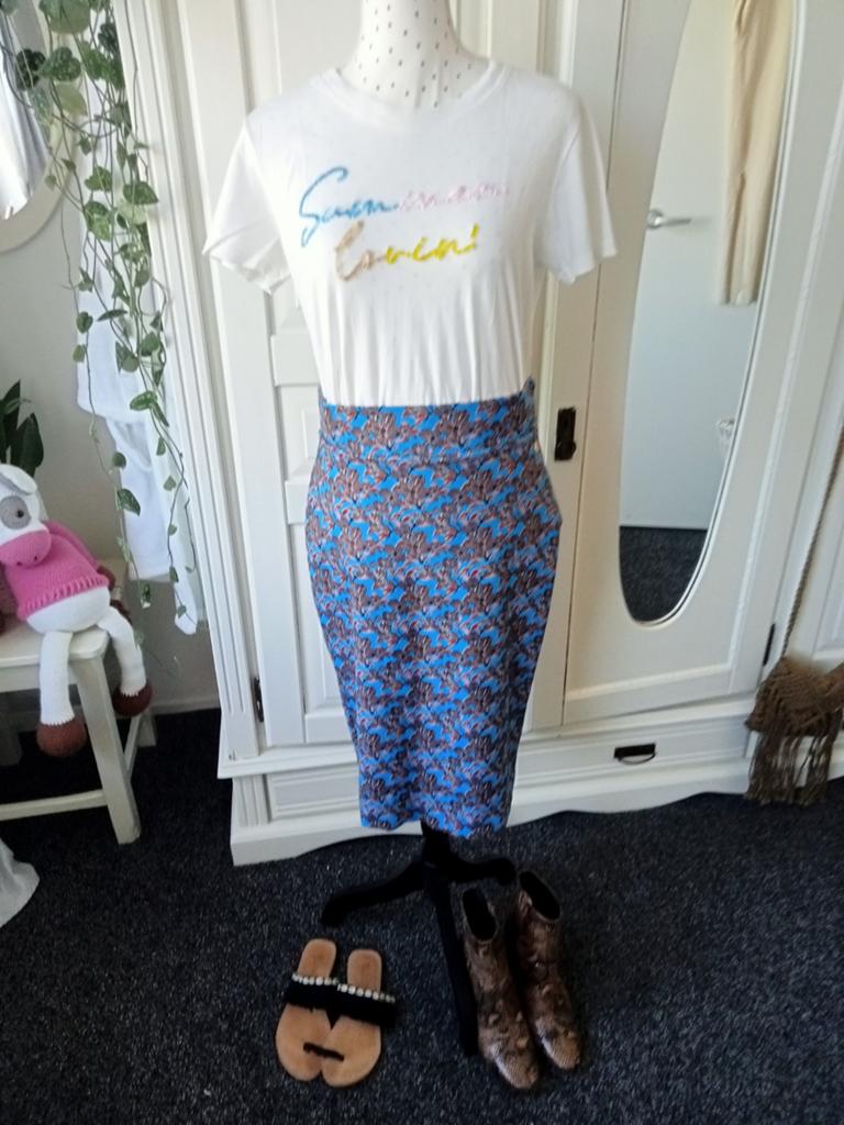 4funky flavers " Rok maat M/L ", Kleding | Dames, Huispakken, Zo goed als nieuw, Maat 38/40 (M), Blauw, Ophalen of Verzenden