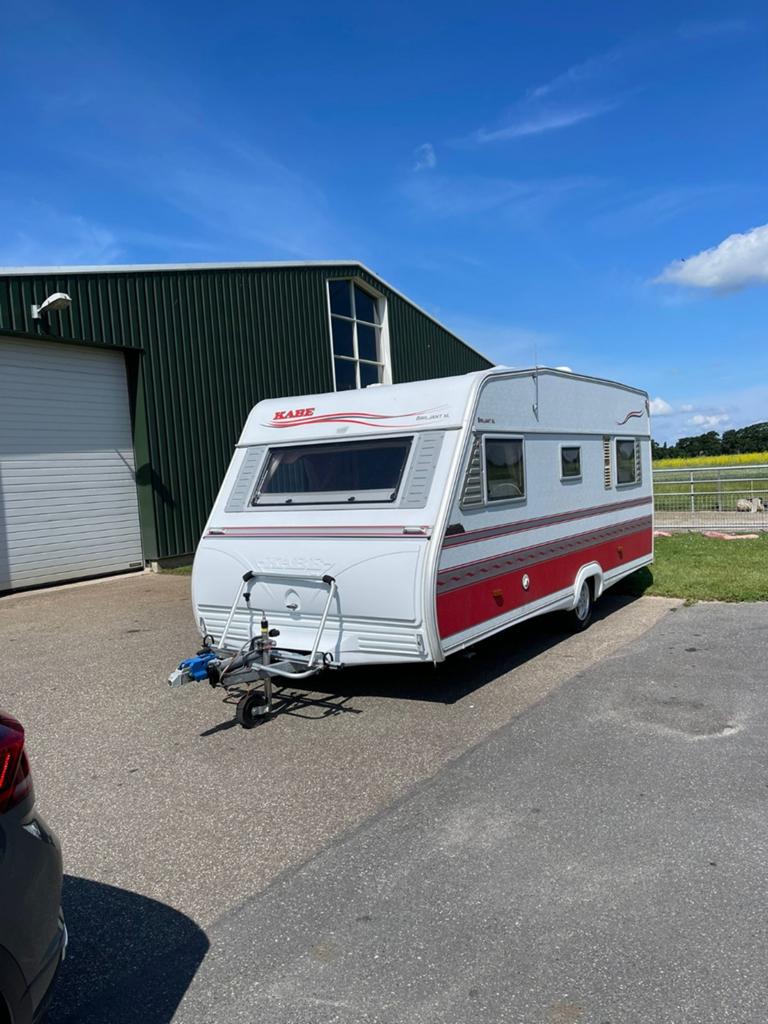 Kabe Briljant XL Caravan - Comfortabel en Ruim, Caravans en Kamperen, Standaardzit, Frans bed, Kabe, Particulier