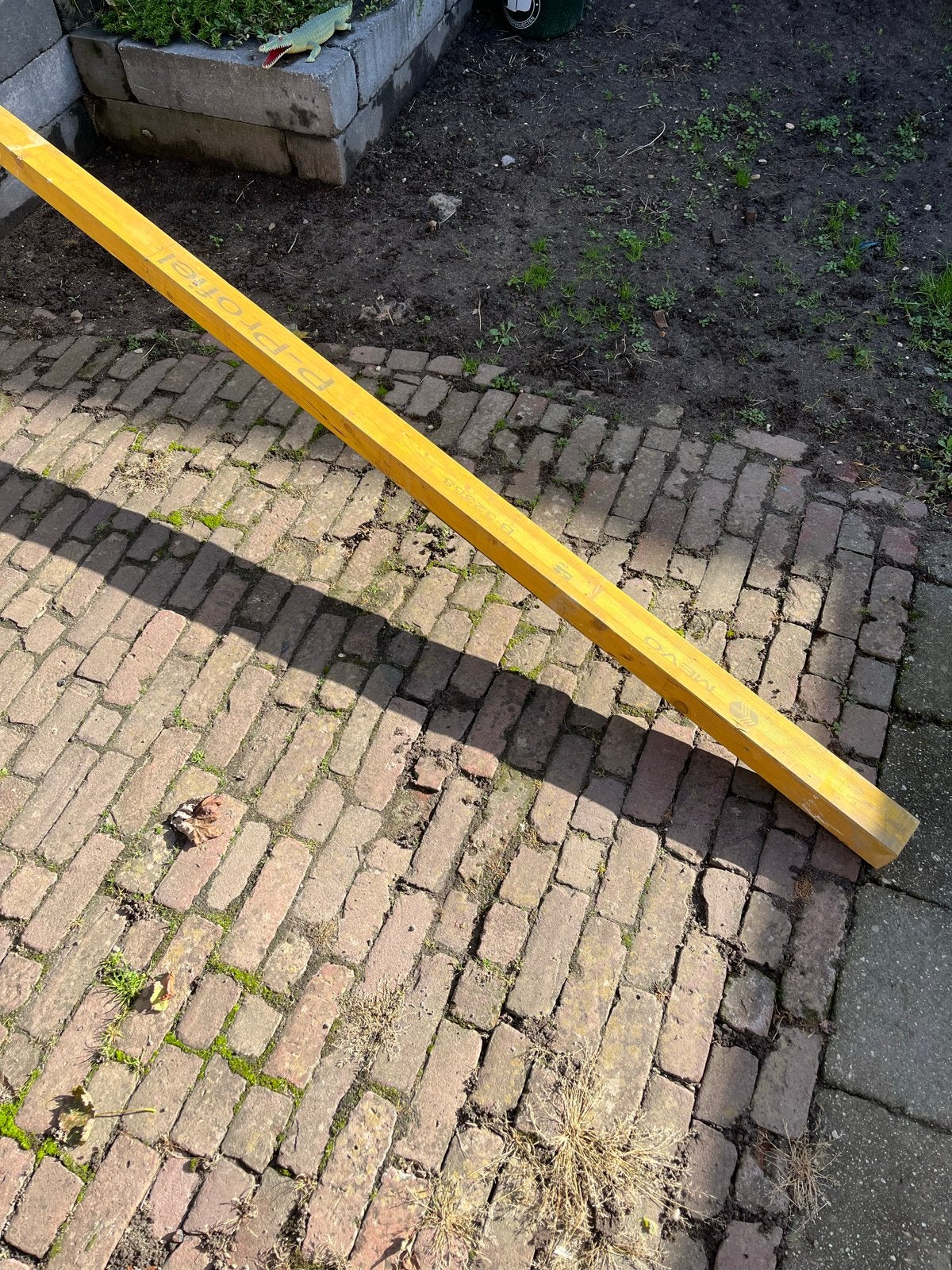 Metselprofielen hout en aluminium 2,65m, Ophalen, Gebruikt