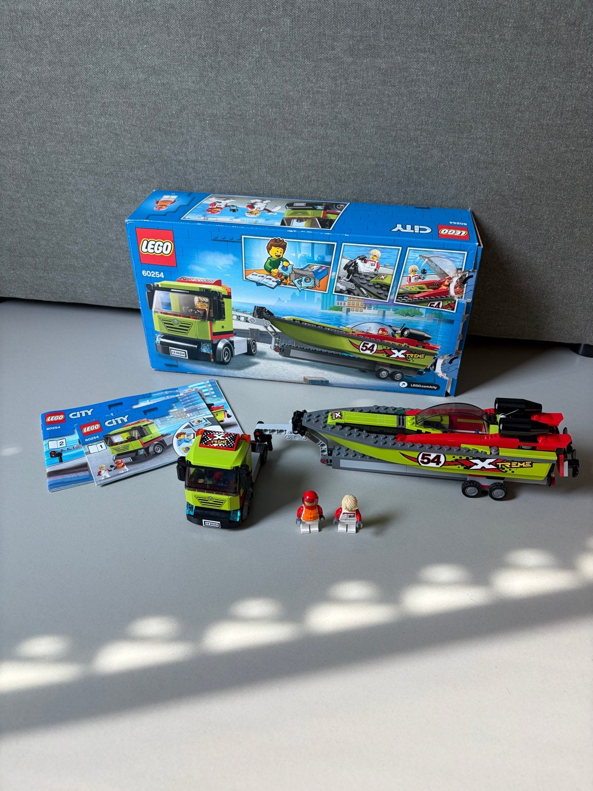 Lego City 60254 Raceboot Transport met Truck, Kinderen en Baby's, Speelgoed | Duplo en Lego, City, Lego, Ophalen of Verzenden