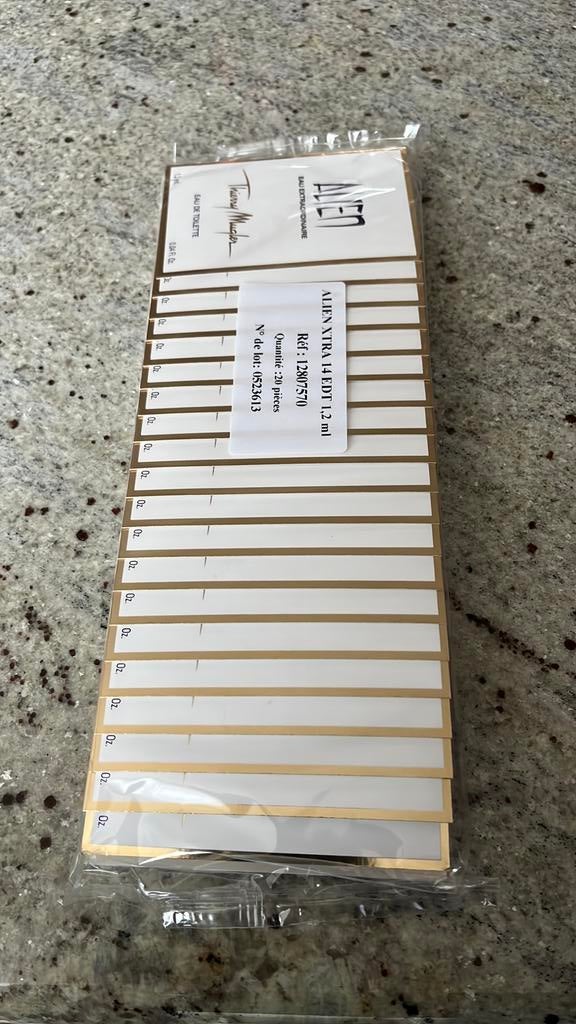 Thierry Mugler Alien Eau Extraordinaire 20x1,2 ml, Verzamelen, Parfumverzamelingen, Nieuw, Proef of Tester, Ophalen of Verzenden