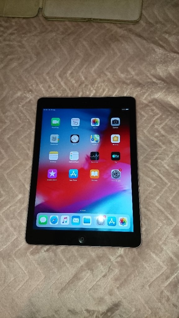 Apple Ipad Air (2013), Apple iPad Air, Zo goed als nieuw, 16 GB, Wi-Fi