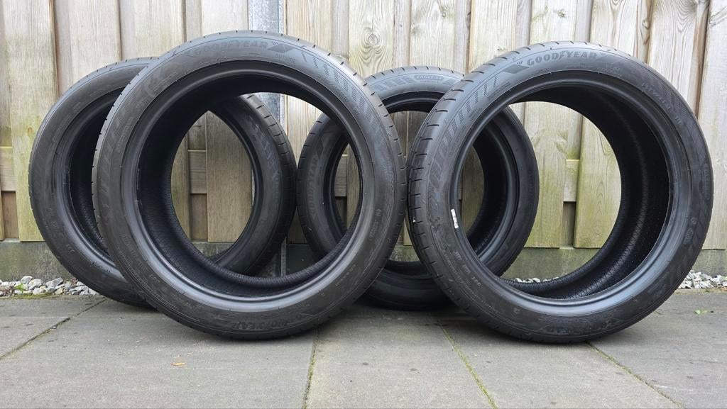 Mooie set Goodyear 235 45 18 Eagle F1 zomerbanden, Ophalen of Verzenden
