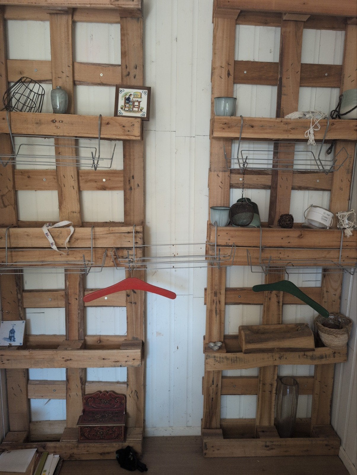 Unieke Pallet Wanddecoratie/Opbergrek (2 stuks), Huis en Inrichting, Woonaccessoires | Overige, Hout, Gebruikt, Ophalen of Verzenden