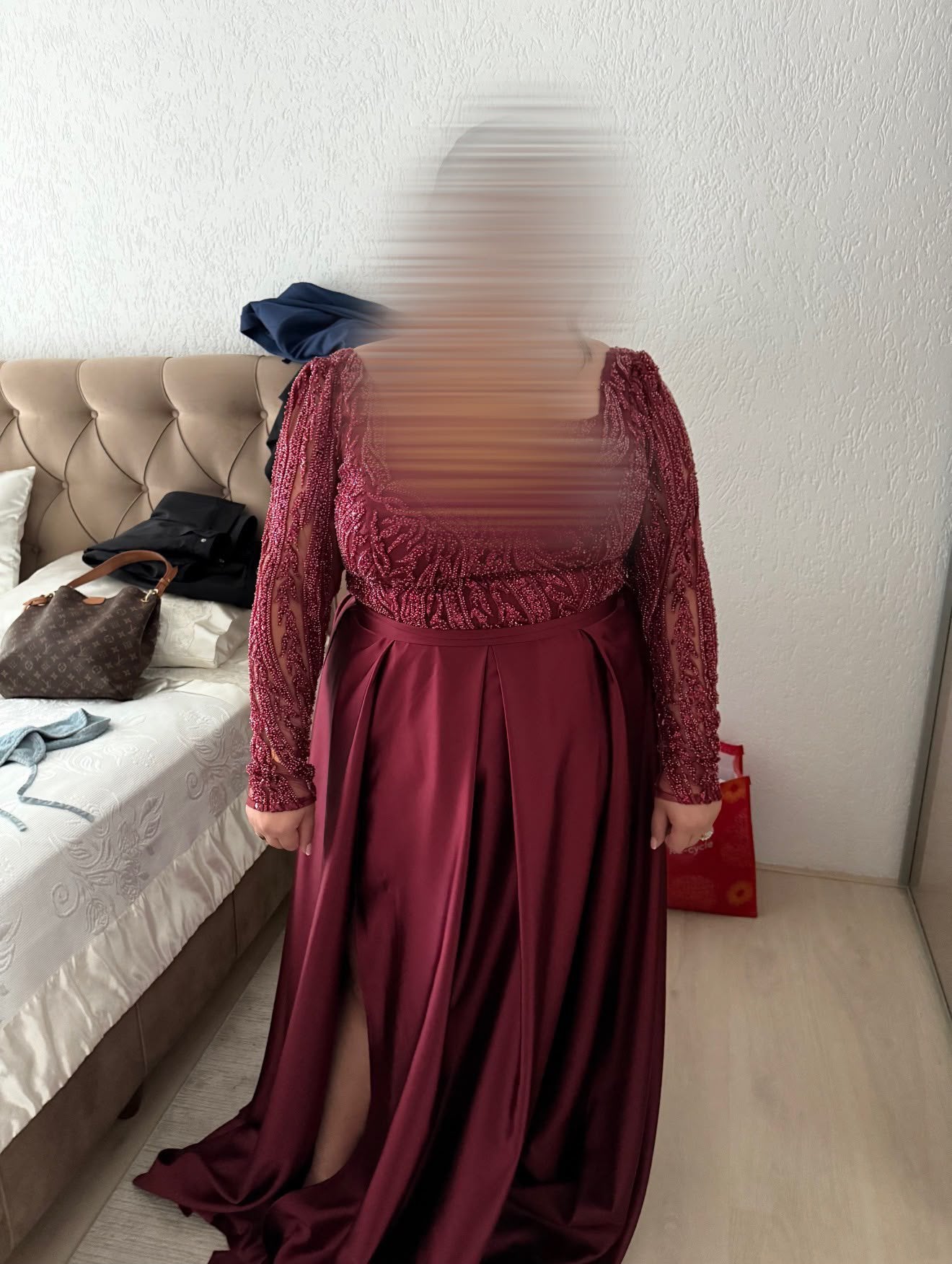 Gala jurk bordo rood. 1 keer gedragen weg is weg, Kleding | Dames, Ophalen, Galajurk, Maat 46/48 (XL) of groter, Zo goed als nieuw