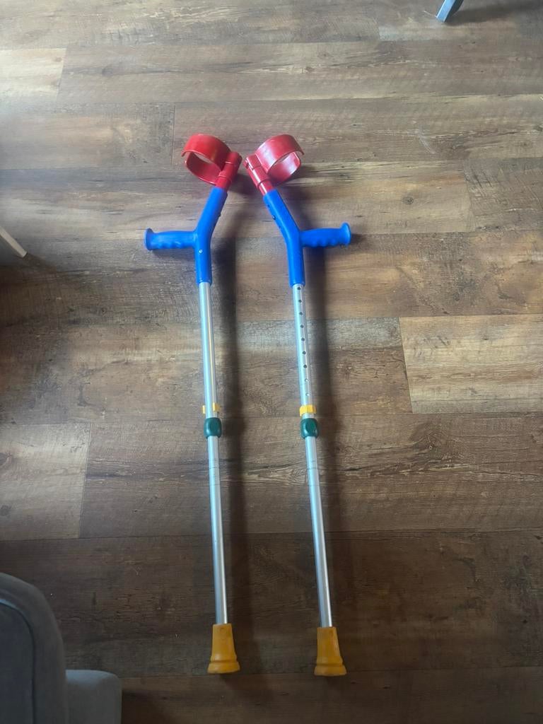 Kinderkrukken, Ophalen, Zo goed als nieuw