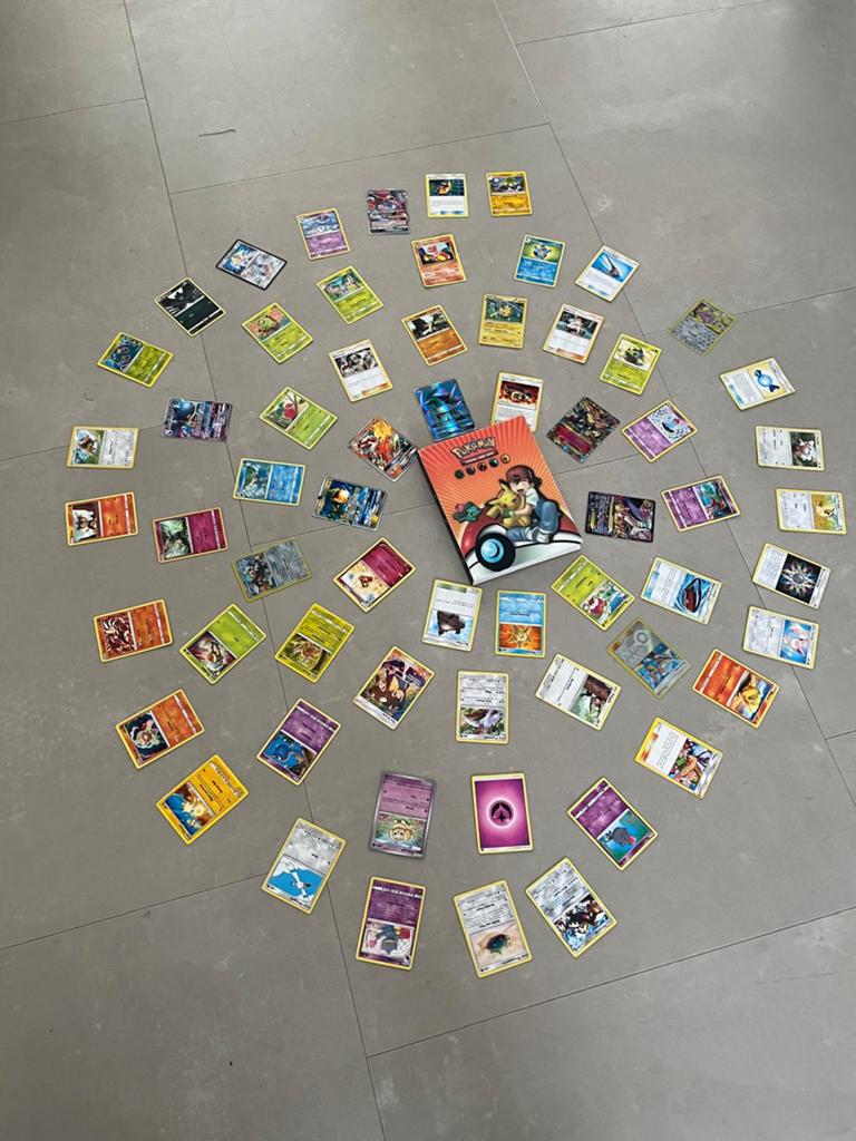278 POKÉMON KAARTEN !!, Hobby en Vrije tijd, Verzamelkaartspellen | Pokémon, Ophalen, Zo goed als nieuw, Meerdere kaarten