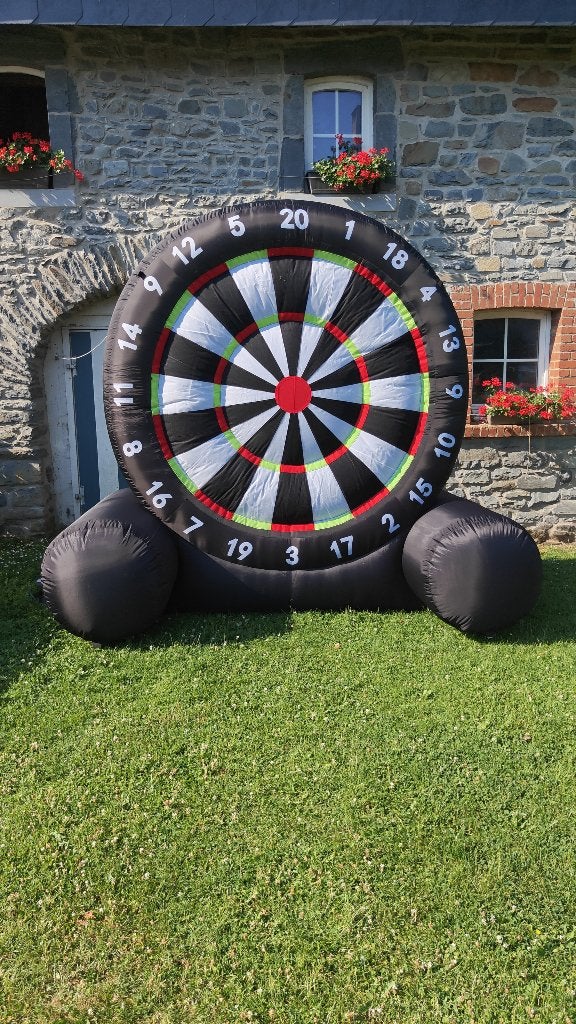 Groot opblaasbaar voetbal dartbord (3 meter) te huur!, Hobby en Vrije tijd, Feestartikelen | Verhuur, Zo goed als nieuw, Overige