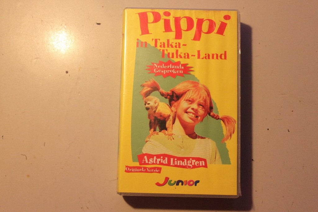 602a - 3x vhs - pippi in taka-tuka-land en pippi zet de boel, Cd's en Dvd's, VHS | Film, Alle leeftijden, Ophalen of Verzenden