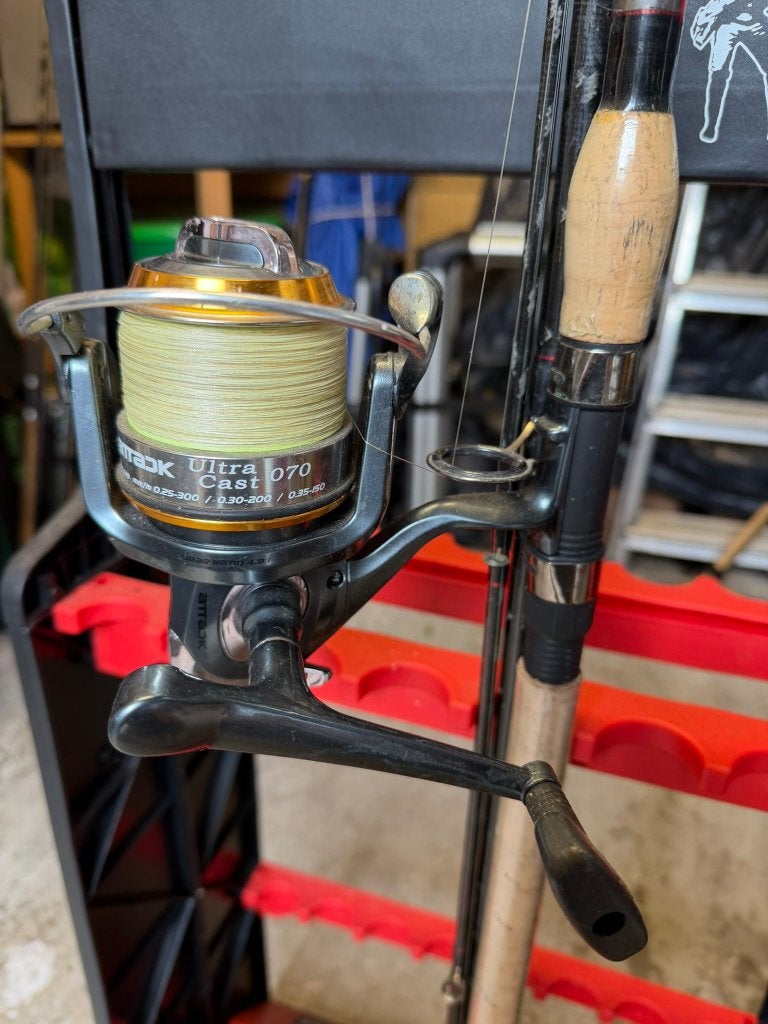 Ron Thompson feeder 4.20 met Attack Ultracast 070, Ophalen, Gebruikt, Complete set