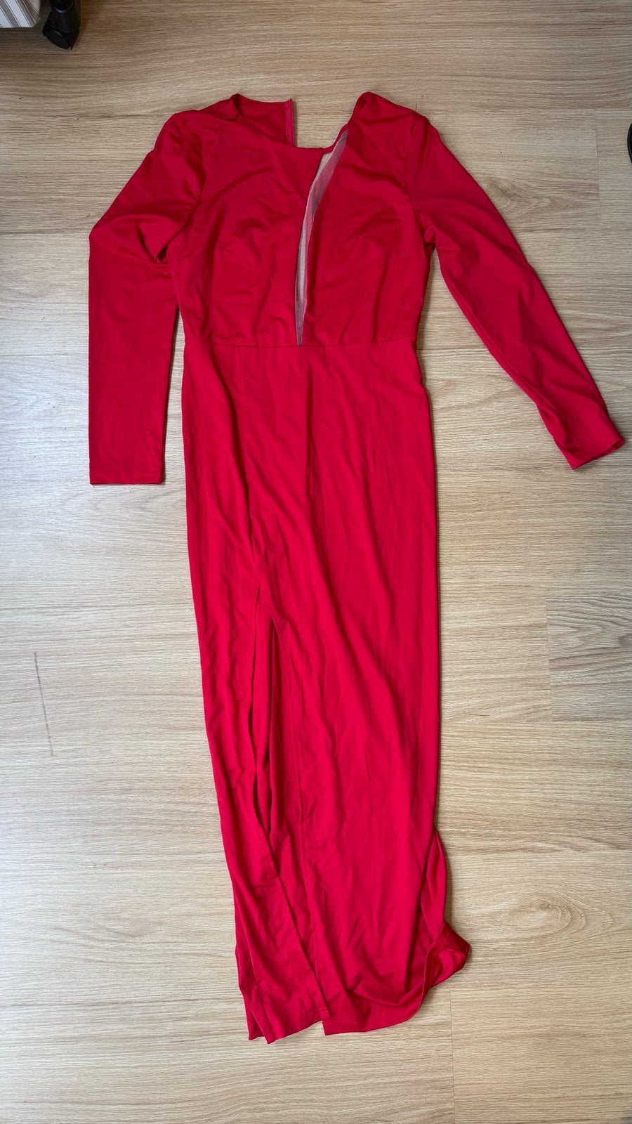 Rode Maxi Jurk met Split en Transparant Detail, Maat 38/40 (M), Ophalen of Verzenden, Zo goed als nieuw, Rood