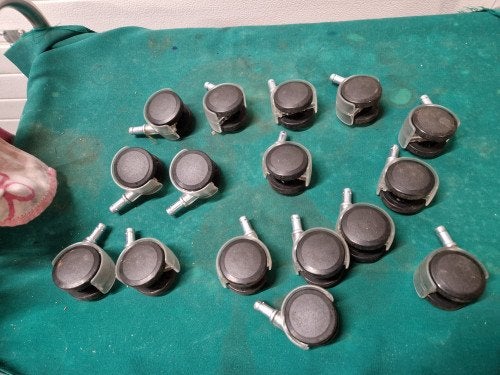 zwenkwielen meubelwielen 16 stuks, Ophalen of Verzenden, 'T Olde Gre-j, Info@toldegrej.nl, Endepoelstraat 20f Didam