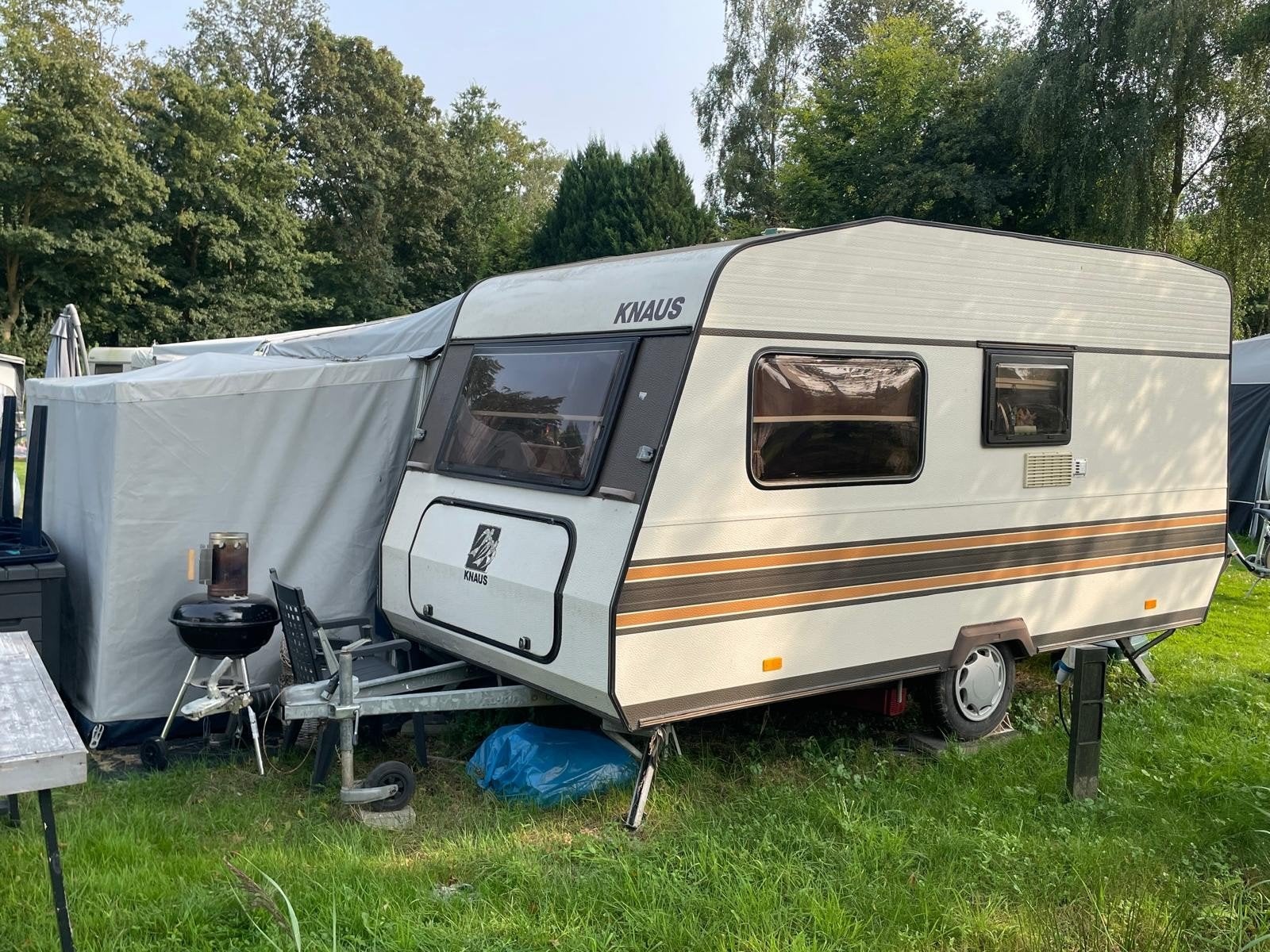 Knaus Sudwind 390 met stapelbed, Caravans en Kamperen, Rondzit, Koelkast, Particulier, Knaus