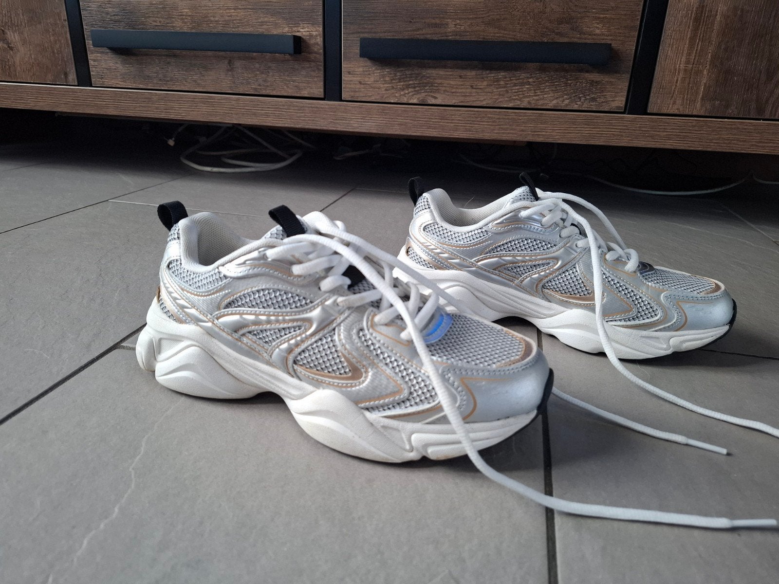 Sacha sneakers maat 37, Kleding | Dames, Schoenen, Overige kleuren, Ophalen of Verzenden, Sneakers of Gympen, Sacha