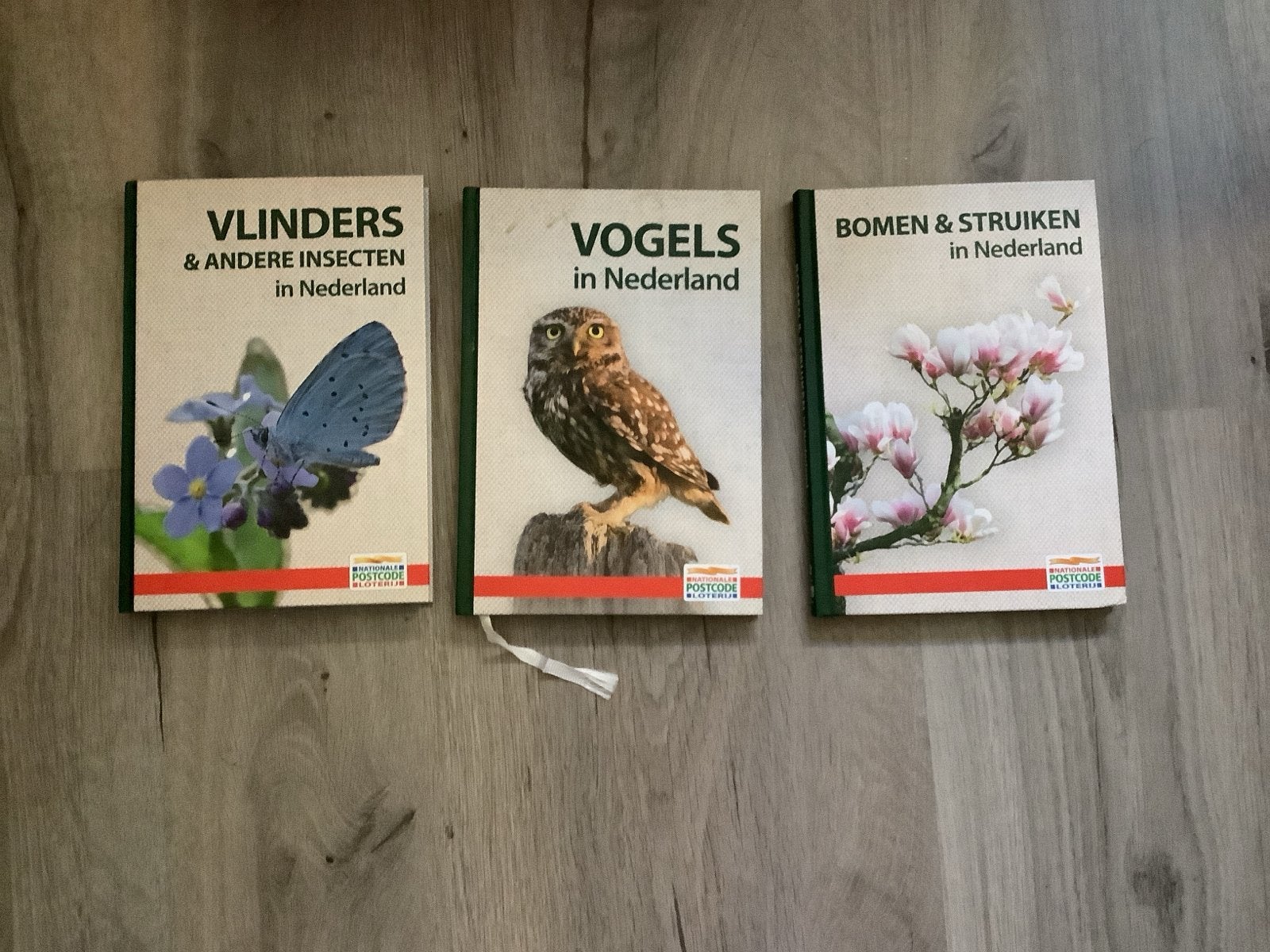 Natuurboeken: Vlinders, Vogels, Bomen & Struiken in Nederlan, Ophalen, Zo goed als nieuw, Natuur algemeen