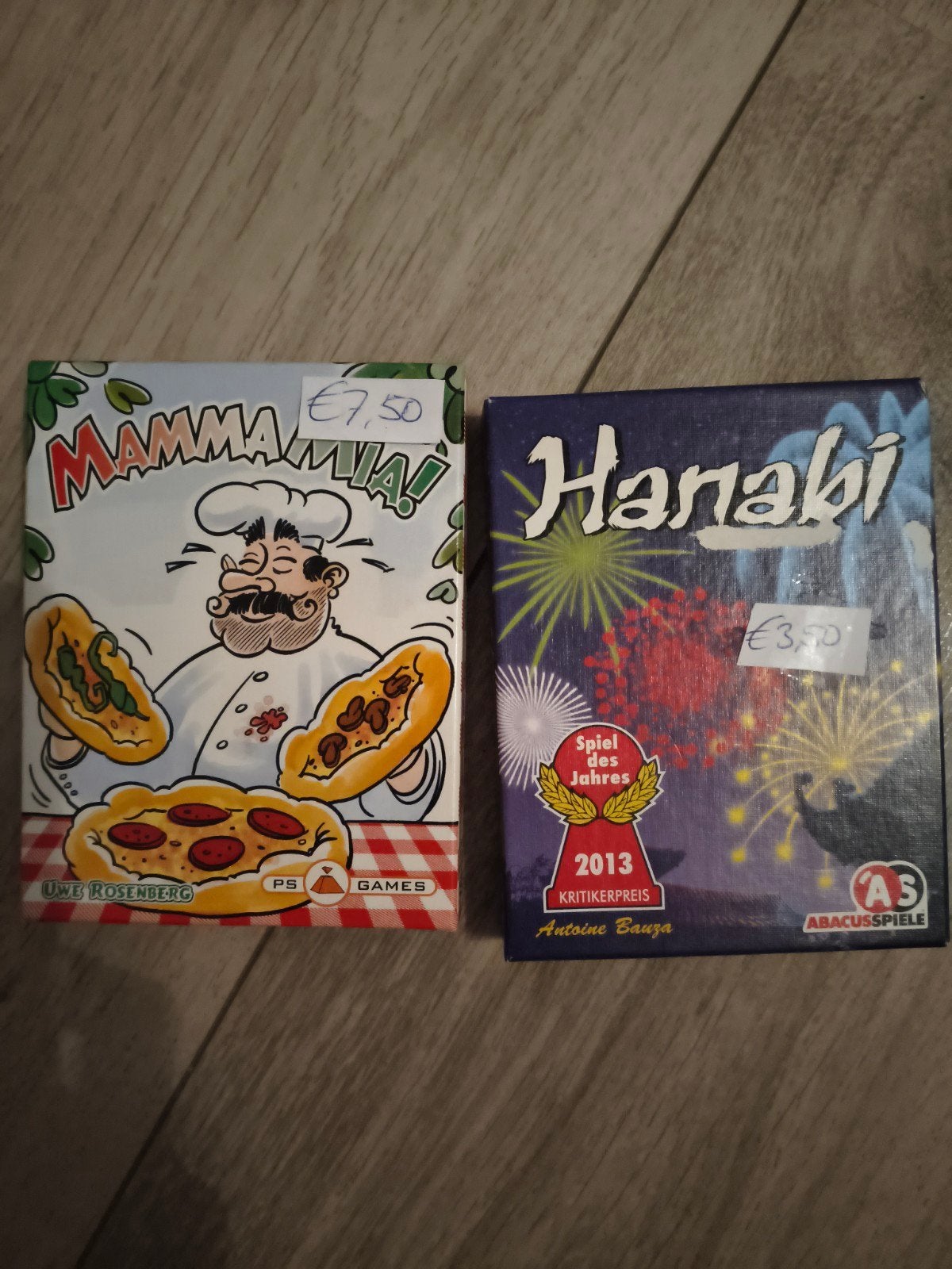 Kaartspellen mama mia en hanabi, Ophalen of Verzenden, Zo goed als nieuw
