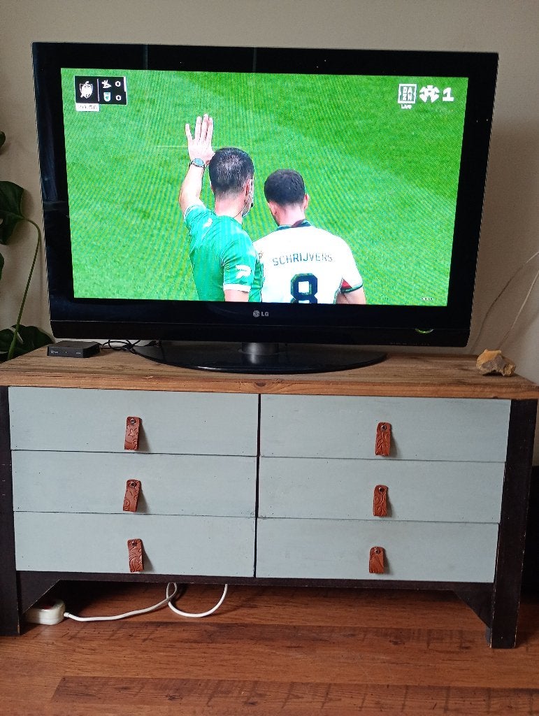 Mooie 42 inch LG Tv, 50 Hz, Ophalen of Verzenden, Zo goed als nieuw, 100 cm of meer