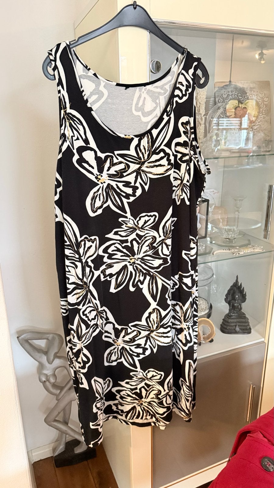 Zwart-witte bloemenjurk maat 48 viscose, Kleding | Dames, Ophalen of Verzenden, Zo goed als nieuw, Zwart, Jurk