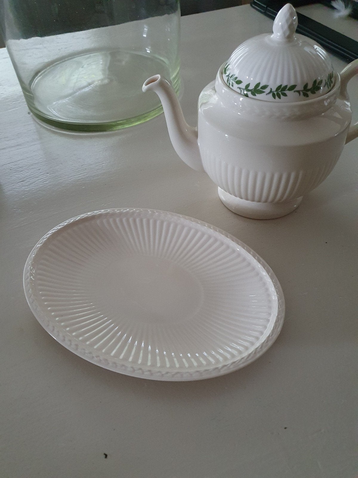 Wedgwood EDME ovale schaal, Huis en Inrichting, Keuken | Servies, Klassiek, Ophalen of Verzenden, Schaal of Schalen, Zo goed als nieuw