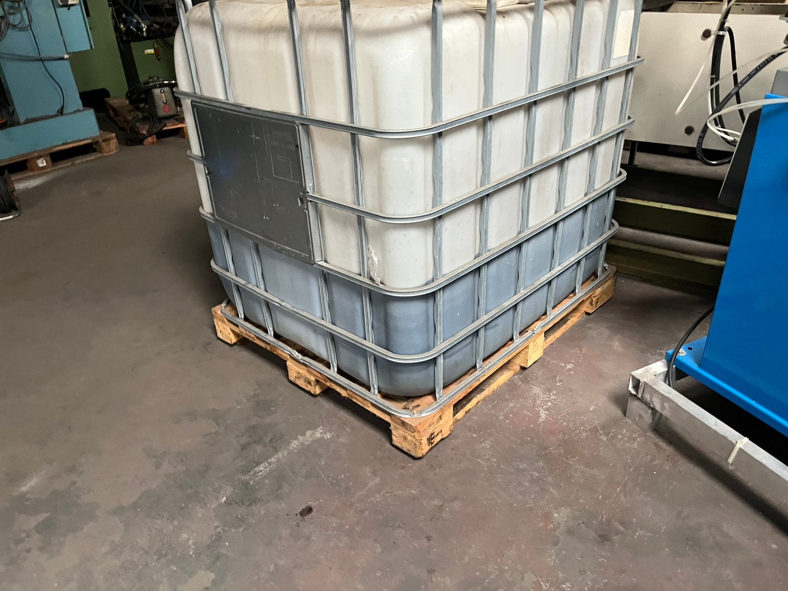 Ibc met olie geschikt voor oliekachel ook diverse Drums, 150 liter of meer, Ophalen of Verzenden, Zo goed als nieuw, Met kraantje