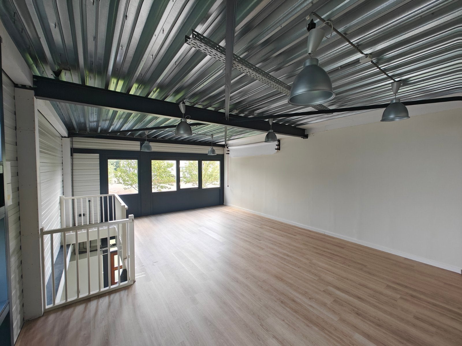 48m² ruimte te huur met veel licht inval | Strijen, Huizen en Kamers, 35 tot 50 m², Overige regio's
