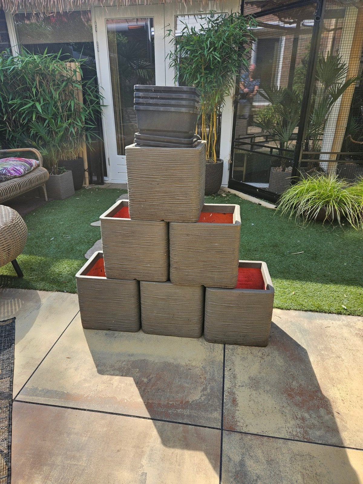 Bloempotten taupe Capi, nog 2 te koop!! gratis binnenpot, 25 tot 40 cm, Kunststof, Gebruikt, Ophalen of Verzenden