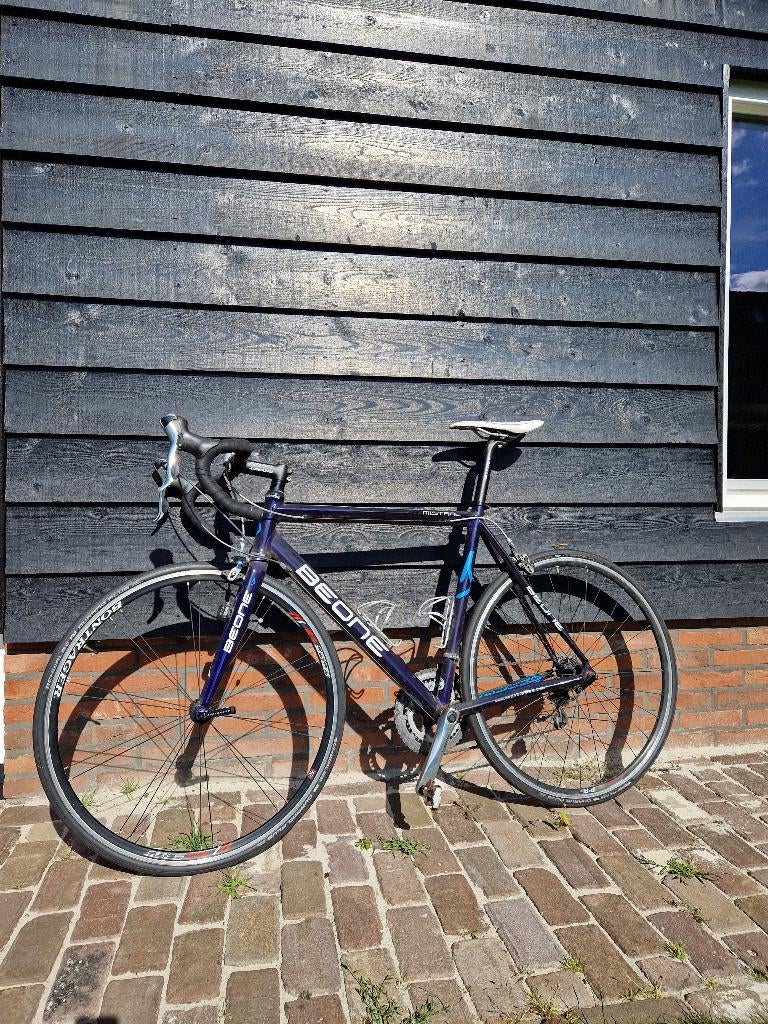 Racefiets BE ONE MISTRAL, Gebruikt, Velgrem, 15 tot 20 versnellingen, 53 tot 57 cm
