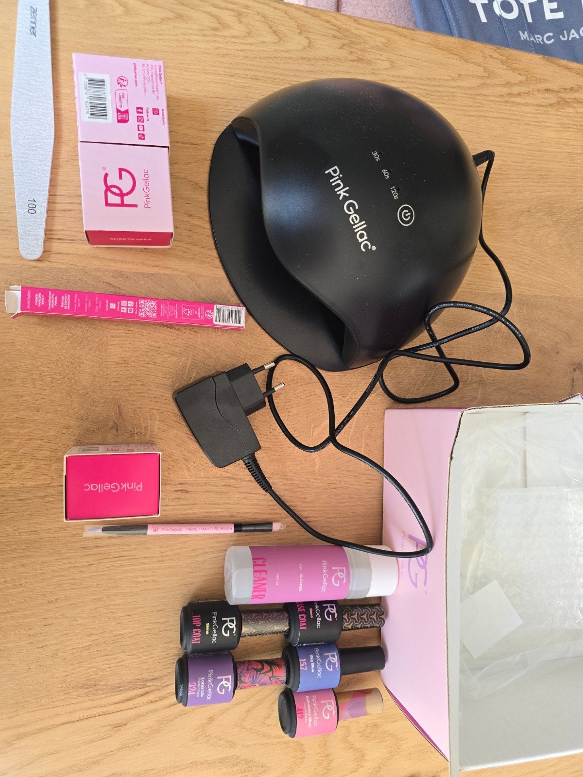 set van pink gellac, lamp met toebehoren, Sieraden, Tassen en Uiterlijk, Uiterlijk | Cosmetica en Make-up, Ophalen of Verzenden
