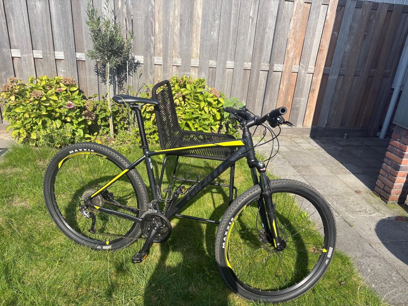 Mountainbike: Giant Talon 29 3 GE maat L zo goed als nieuw, Fietsen en Brommers, Ophalen, 24 inch of meer, Aluminium, Giant
