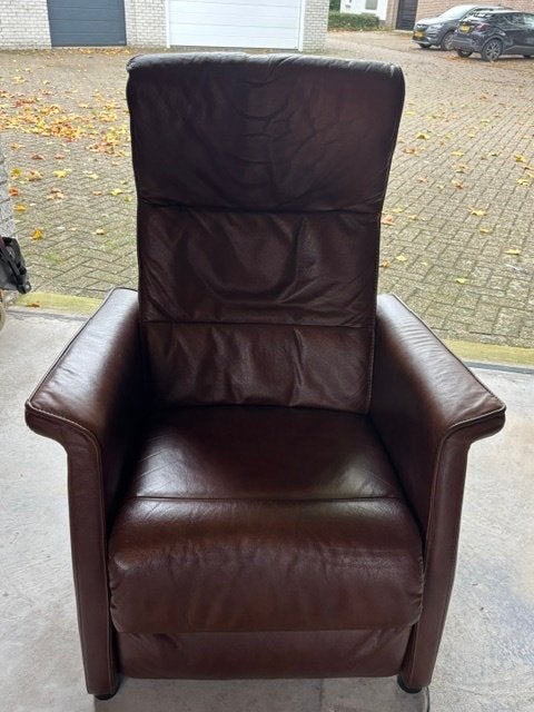 Electrische leren relaxfauteuil, Ophalen, Gebruikt, 50 tot 75 cm, Leer