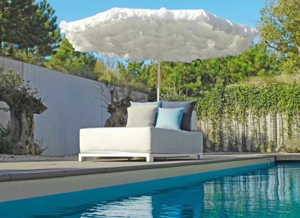 Stijlvolle Borek monroe parasol nieuw, Tuin en Terras, Parasols, Ophalen, Nieuw, 3 tot 4 meter, Stokparasol
