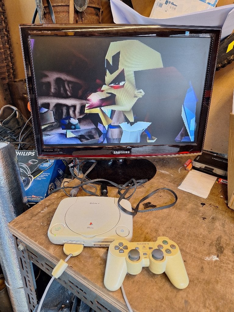 Oude Sony Playstation 1 Slim werkend met Crash Bandicoot 2, Ophalen of Verzenden, Gebruikt, Met 1 controller