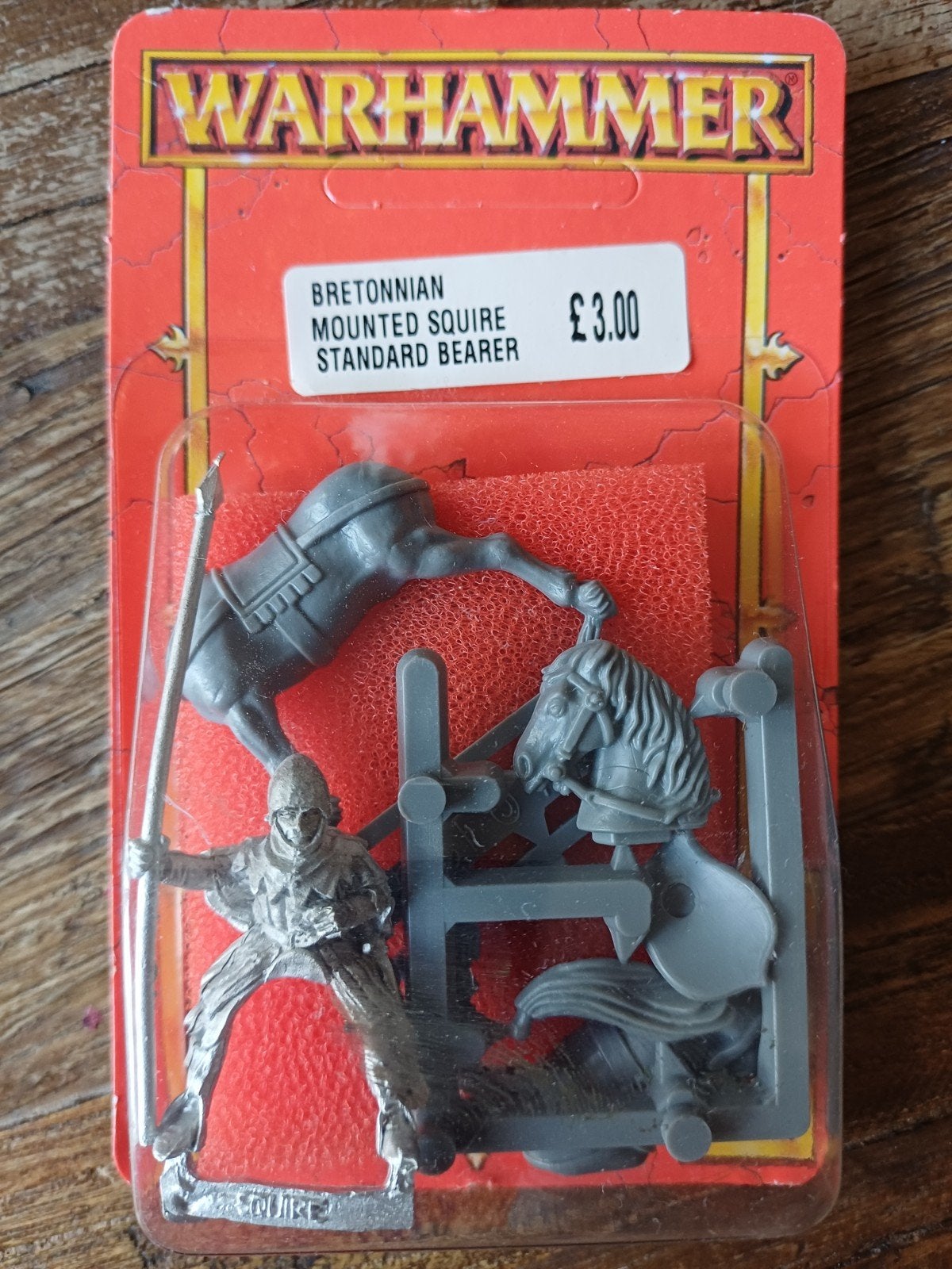 Warhammer Bretonnian Mounted Squire Standard Bearer, Ophalen of Verzenden, Nieuw