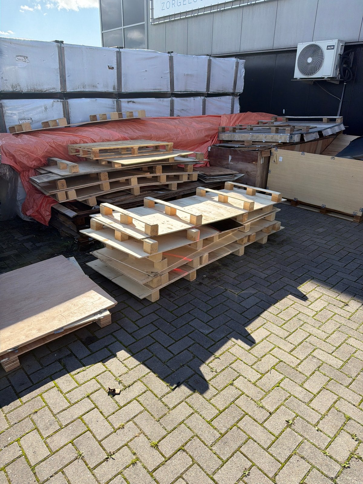 Brandhout, Ophalen