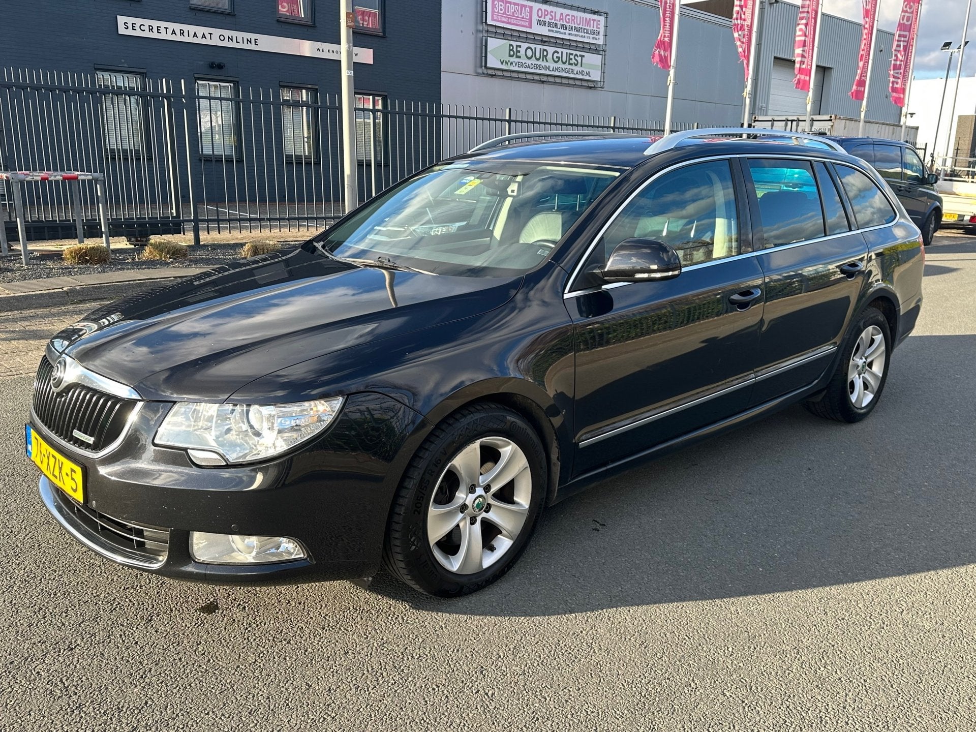 Skoda Superb Combi 1.6 TDI Greenline Tour Business Line 2012, Auto's, Voorwielaandrijving, Euro 5, Gebruikt, 4 cilinders