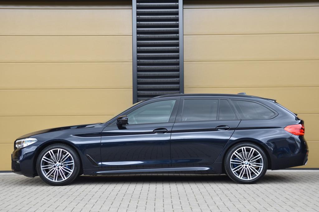 BMW 5 Serie Touring 530i High Executive * M-Sport * Panorama, Auto's, BMW, Automaat, 1998 cc, Achterwielaandrijving, Gebruikt