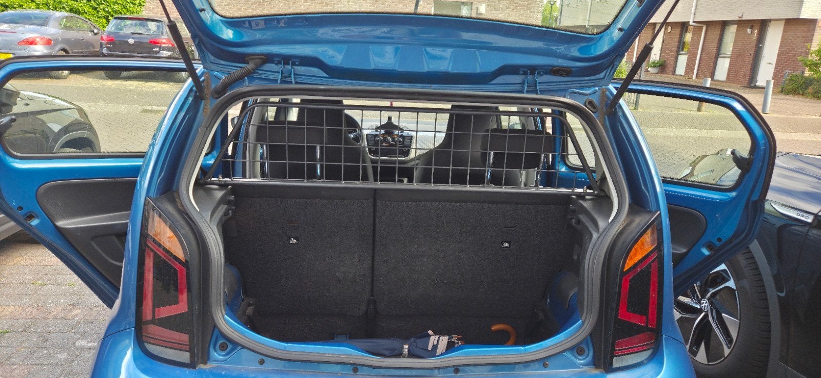 Hondenrek Volkswagen UP! - Veiligheid voor uw hond, Auto diversen, Ophalen