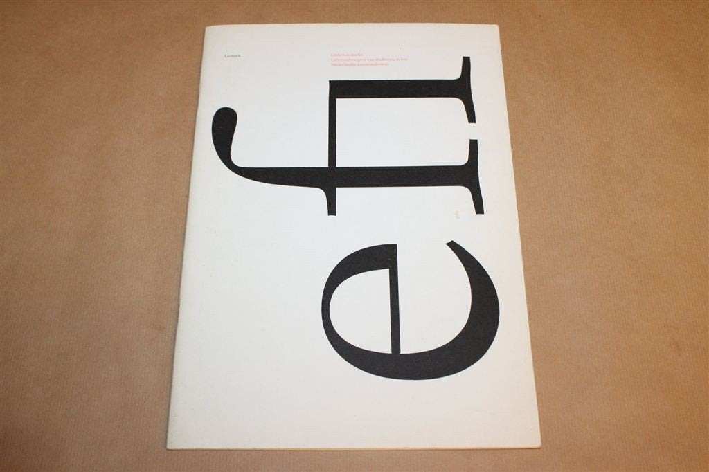 Letters in Studie — Letterontwerpen NL Kunstonderwijs 1983, Ophalen of Verzenden, Gelezen, Fotografen