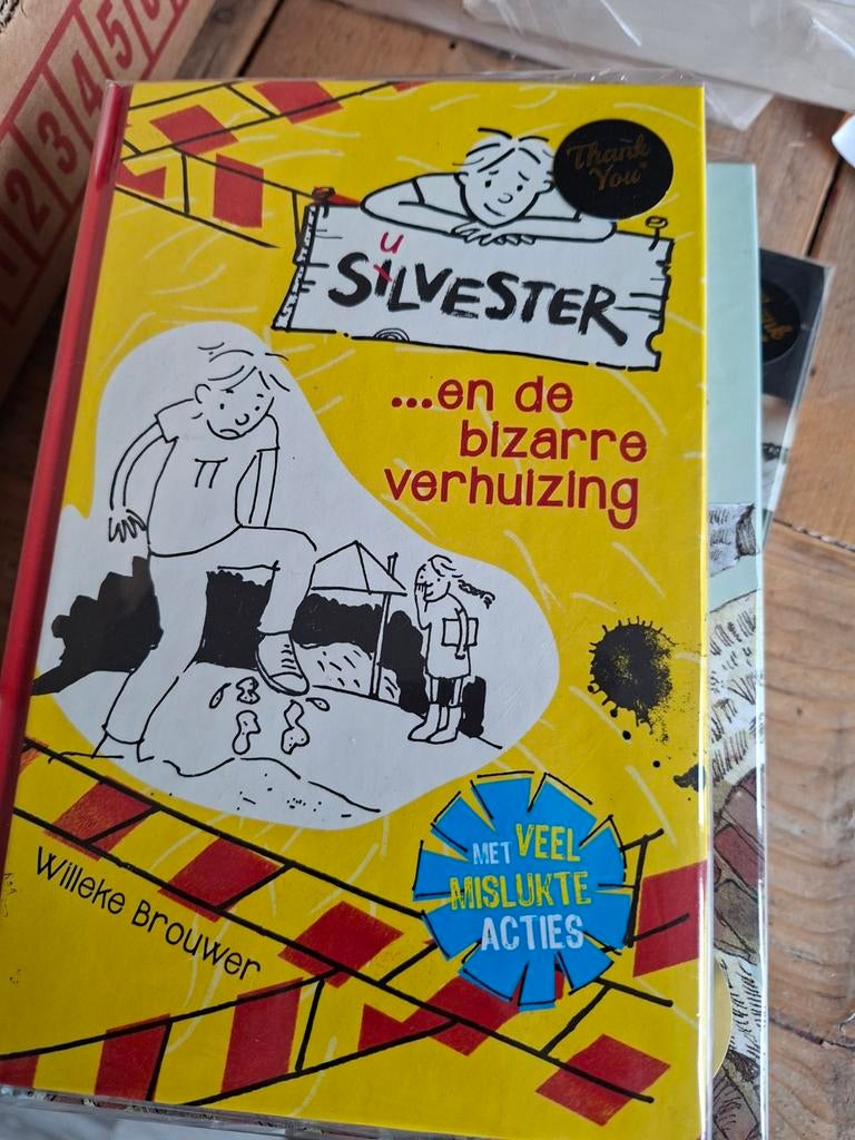 Silvester en de bizarre verhuizing - Willeke Brouwer, Ophalen of Verzenden, Zo goed als nieuw, Willeke Brouwer, Fictie algemeen