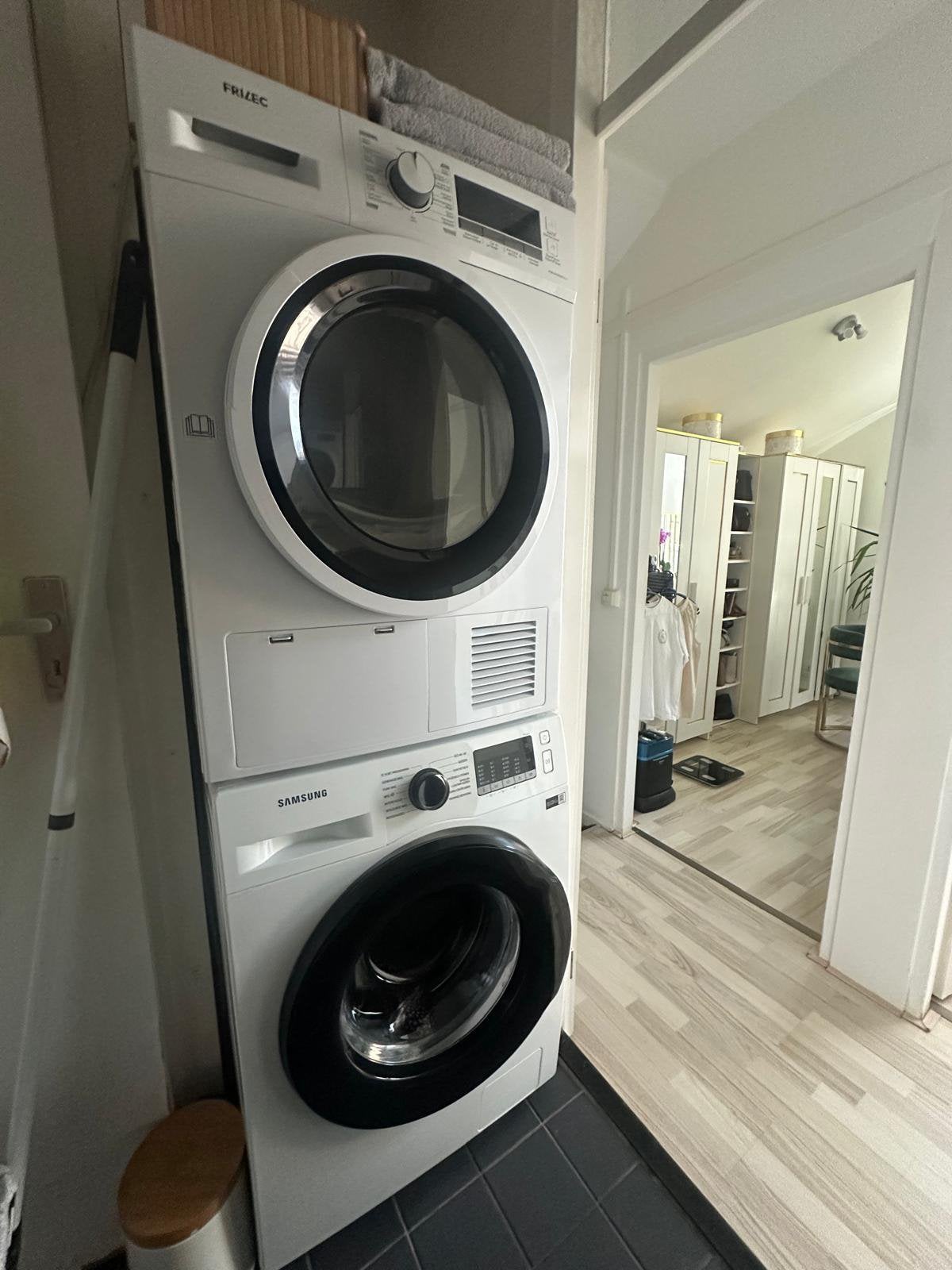wasmachine en droger, Ophalen, Zo goed als nieuw, 1200 tot 1600 toeren