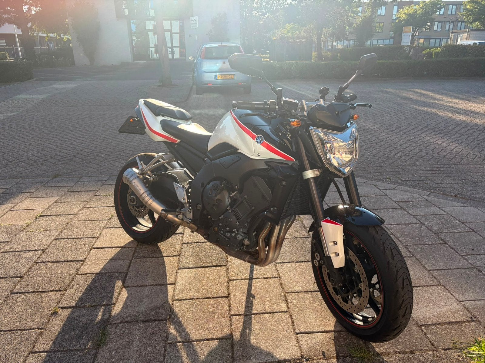 Yamaha FZ1-N Anniversary | Speciale kleurstelling | LeoVince, Sportuitlaat, 4 cilinders, Motorrijbewijs A, 1000 cc