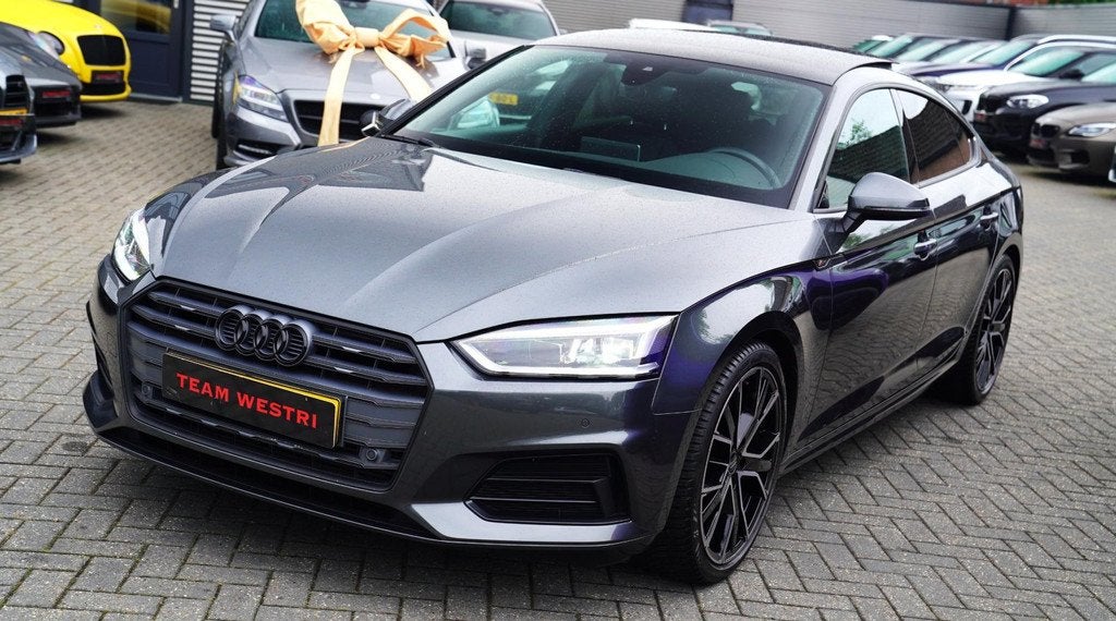 Audi A5 Sportback 40 TFSI Design Pro Line Plus | Stuurwiel v, 1984 cc, Leder en Stof, Hybride Elektrisch/Benzine, A5