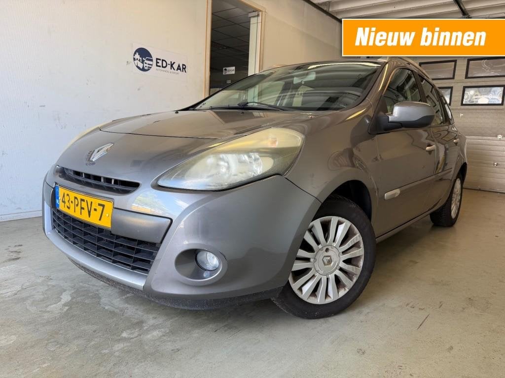 Renault CLIO 1.2 TCE Collection CLIMA PDC 2DE EIG, RIJDT GOE, Voorwielaandrijving, Euro 5, Gebruikt, 4 cilinders