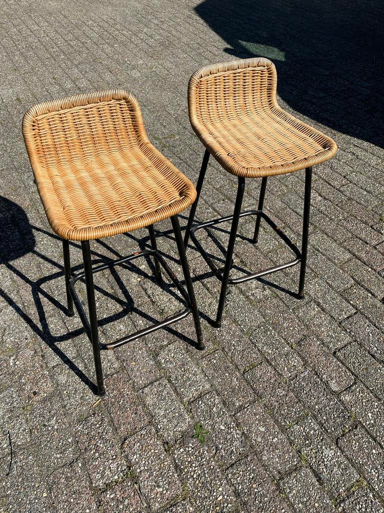 Twee retro vintage barkrukken Rohe, Huis en Inrichting, Barkrukken, Ophalen, Metaal, Gebruikt, 60 tot 90 cm