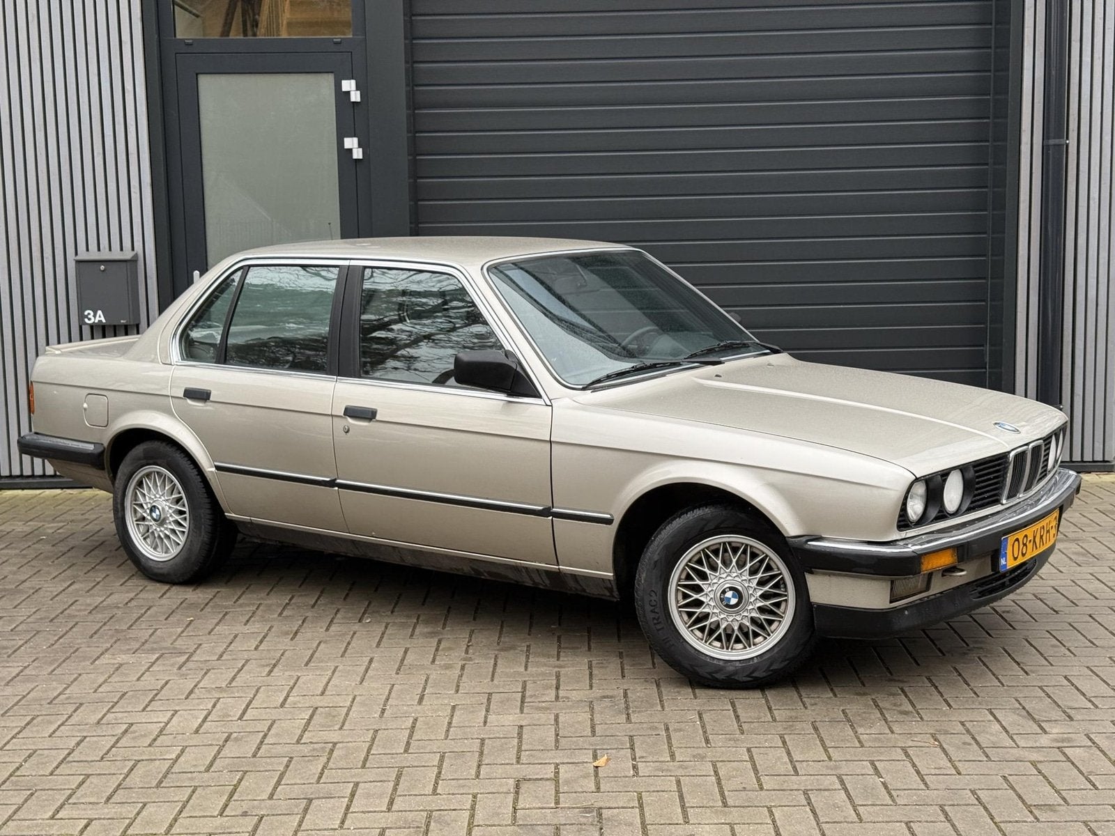 BMW 3 Serie 325i (bj 1985), Stof, 2494 cc, Bedrijf, Handgeschakeld