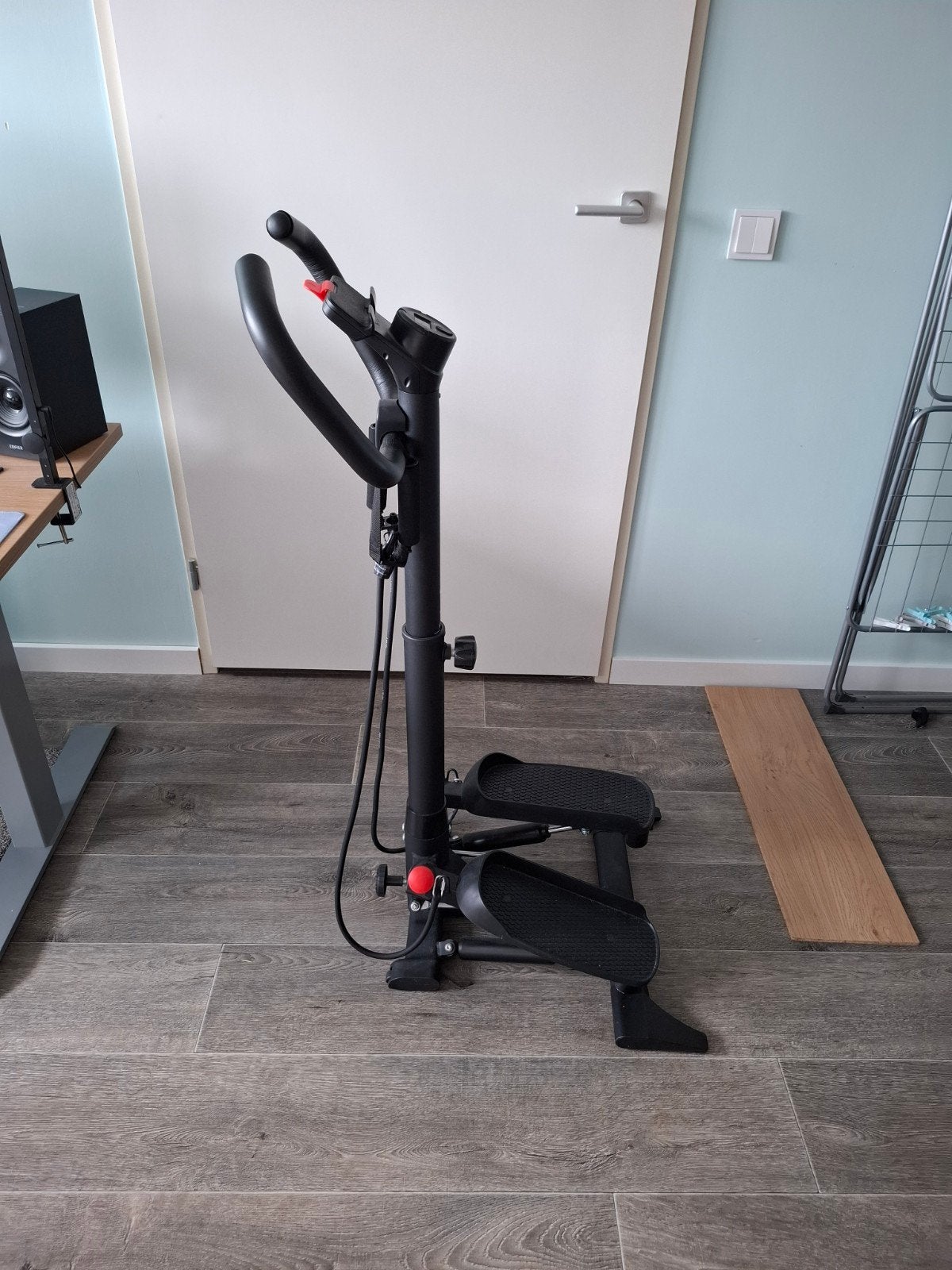 Compacte Stepper met Handvatten en Weerstandsbanden, Sport en Fitness, Ophalen, Stepapparaat, Zo goed als nieuw, Metaal