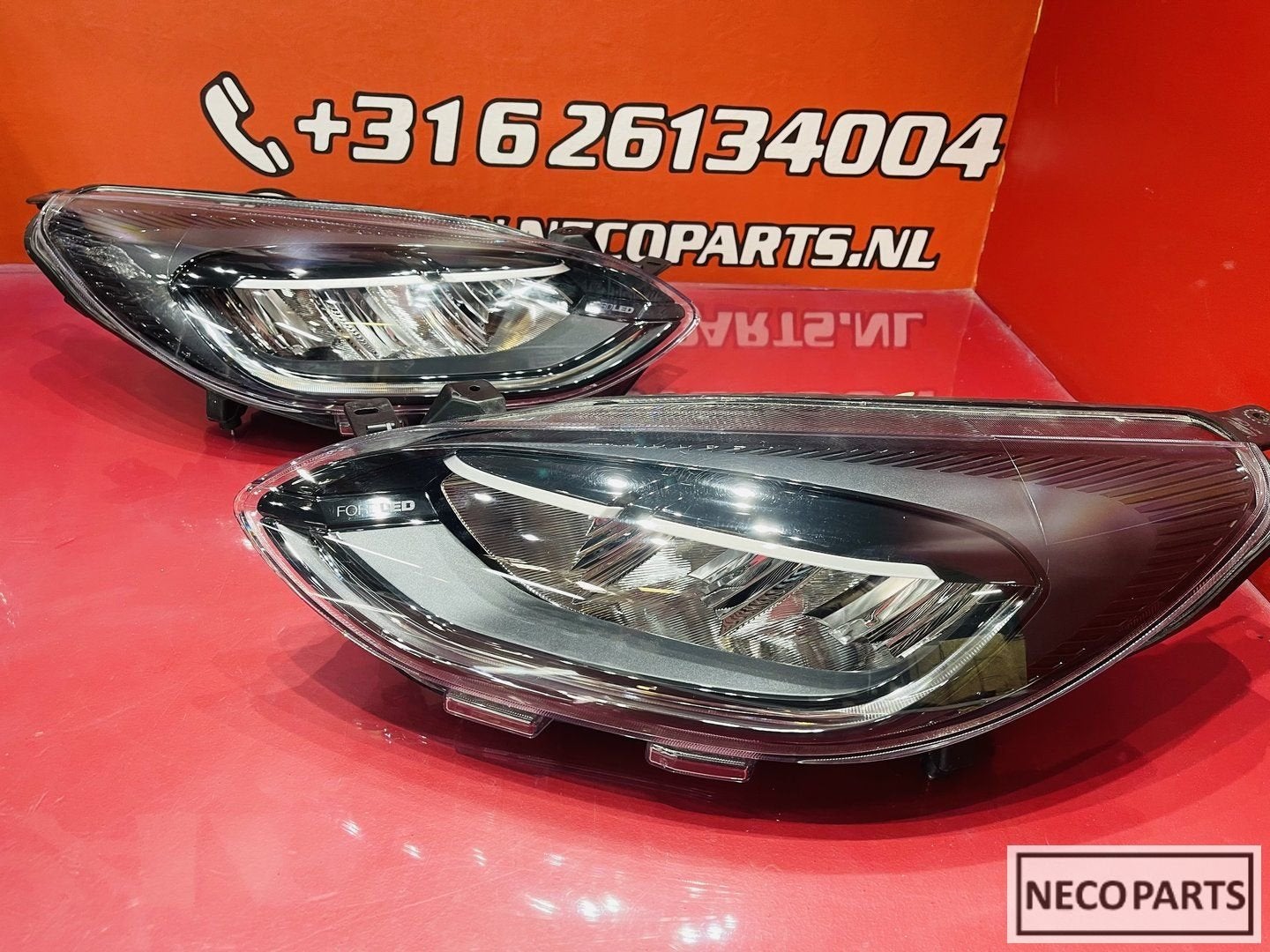 FORD FIESTA MK8 FACELIFT LED KOPLAMPEN SET N1BB-13E014-CG, Gebruikt, -, -, Ophalen of Verzenden